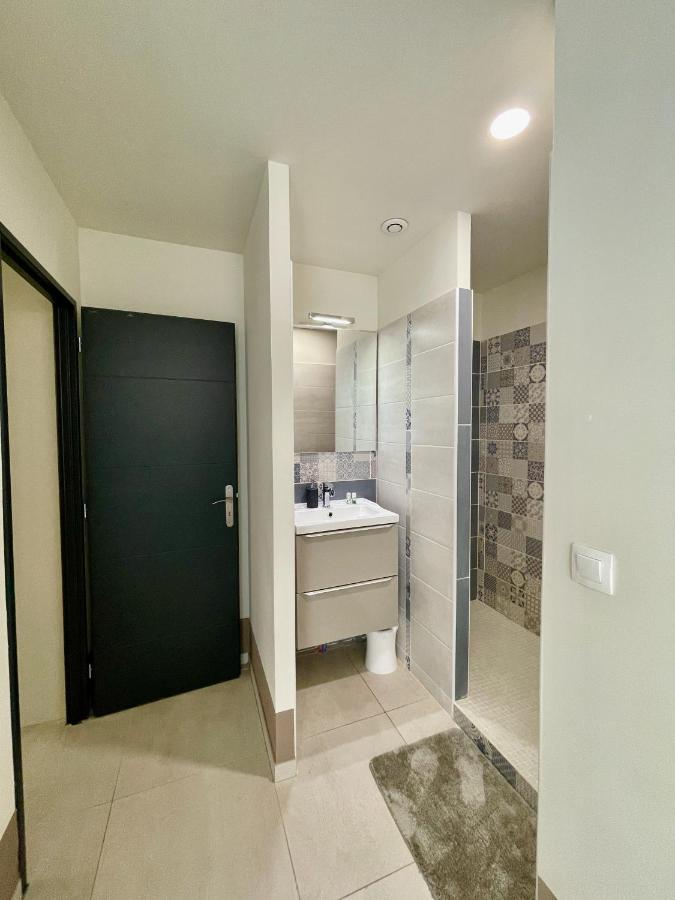 Appartement Souplex Jardin Proche Autoroute, Plages Et Attractions, Wifi - Tv, Calme Bessan Exterior foto